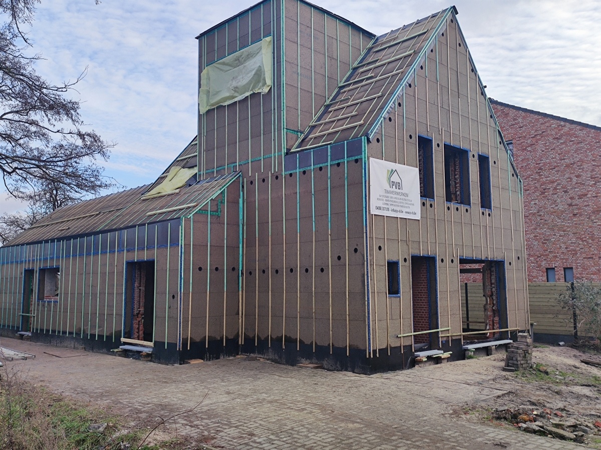 Bijgebouw of Aanbouw: Ecologische renovatie Arendonk