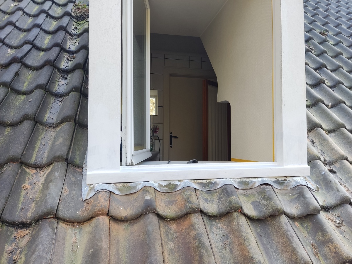 Herstelling raam  door PvB Timmerwerken uit Arendonk