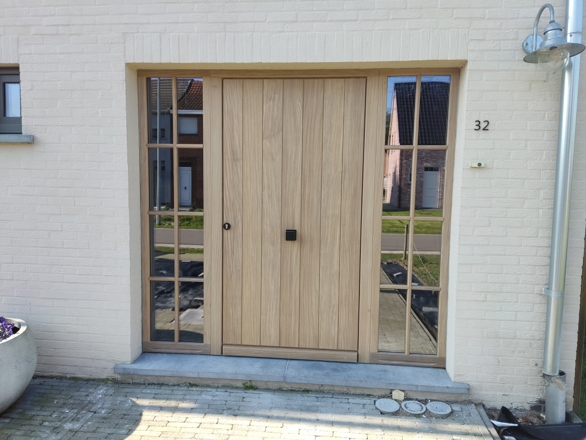 Voordeur : Afrormosia voordeur - Arendonk